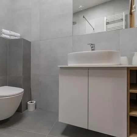 Chmielna Old Town By Alqueen Гданьск