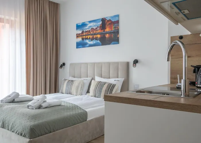 Chmielna Old Town By Alqueen