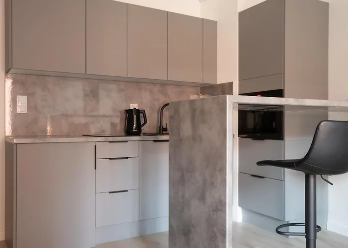 Chmielna Old Town By Alqueen