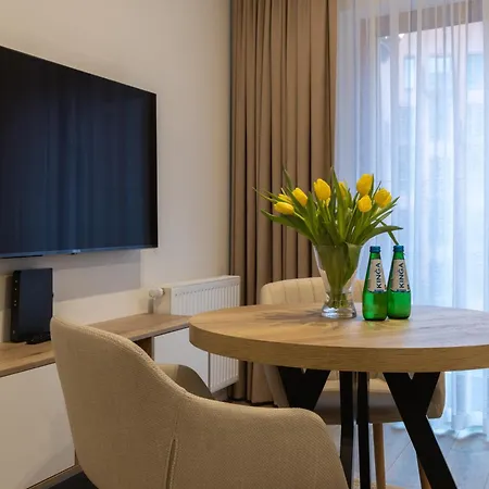Apartment Alqueen Chmielna 110