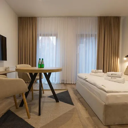 Apartment Alqueen Chmielna 110