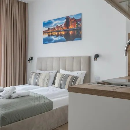 Chmielna Old Town By Alqueen